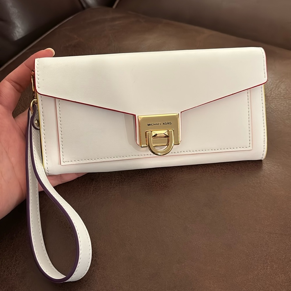 Michael Kors White Wallet